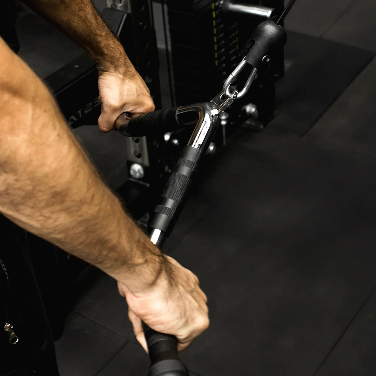 LAT Pulldown V Bar Cable Attachment - Image 5